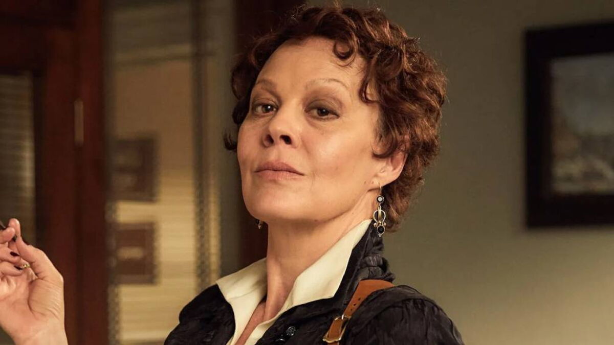 Comment le film Peaky Blinders a réussi à rendre hommage à Helen McCrory (Polly Gray) 5 ans après la mort de l’actrice – Télé-Loisirs