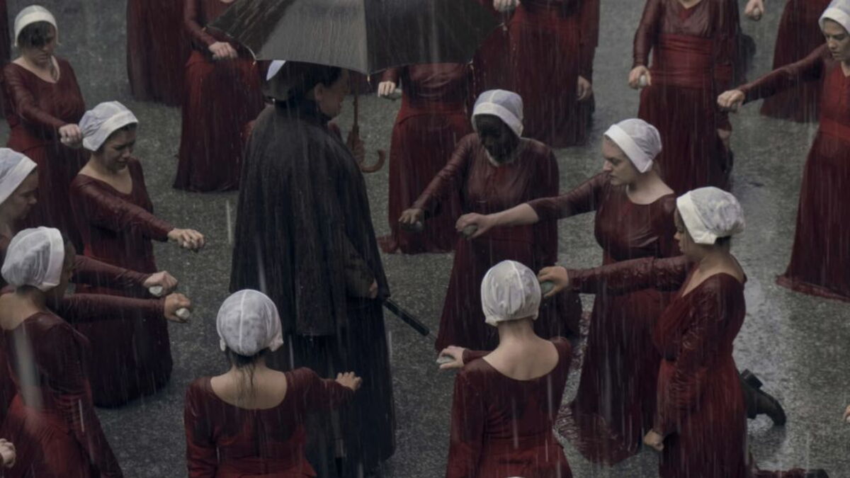 The Handmaid’s Tale : Où voir la série en intégralité ? – Télé-Loisirs