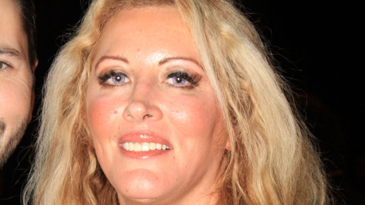 Bouleversée, Laure de Lattre revient sur son expérience dans Loft Story avec Loana : “Sa vie est devenue largement pire après” – Télé-Loisirs