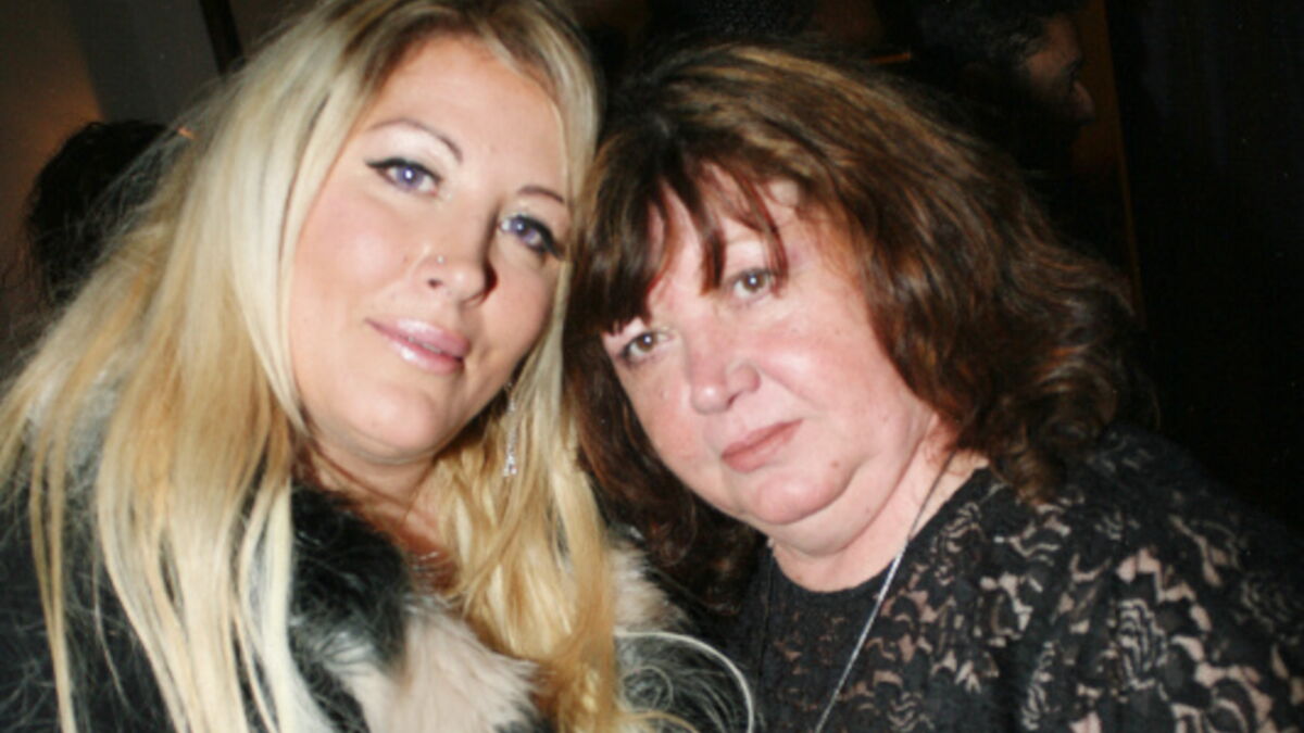 Violette, la mère de Loana, sous le choc : “Je n’ai toujours pas réalisé… Tout a basculé en décembre” – Télé-Loisirs