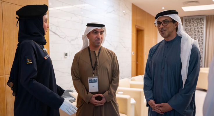 منصور زايد يزور مؤتمر ومعرض التكنولوجيا لمنظمة