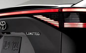 تويوتا تستخدم عواكس مصابيح bz4x الخلفية بدلاً