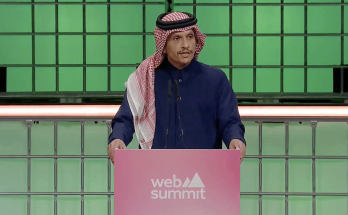 رئيس الوزراء القطري بقمة الويب: نسعى لصنع