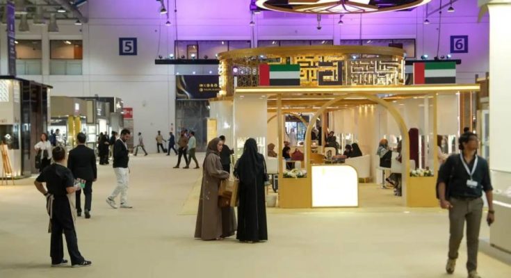 جواهر الإمارات يختتم نسخته السابعة وسط إقبال