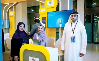مالية الشارقة تستعرض دعم مشاريع الشباب