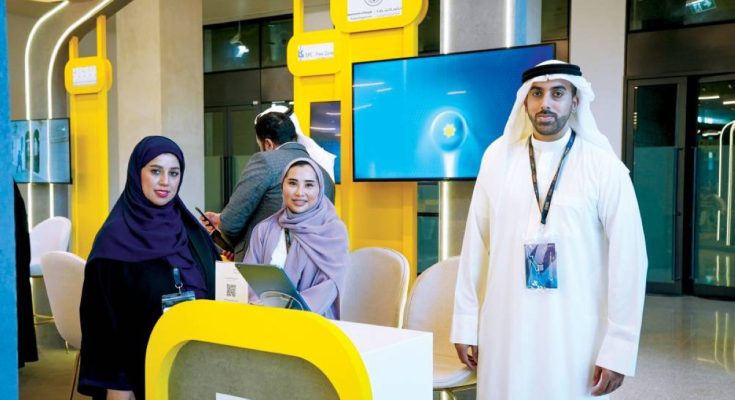 مالية الشارقة تستعرض دعم مشاريع الشباب