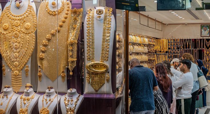 أسعار الذهب تستعيد درهماً للجرام الإمارات