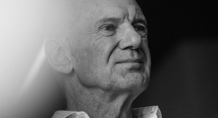 أدريان نيوي يكشف مقاربة تصميم سيارة أستون