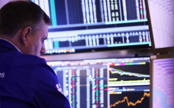 الأسواق الأميركية تنخفض قيام المستثمرين بالانتقال أسهم