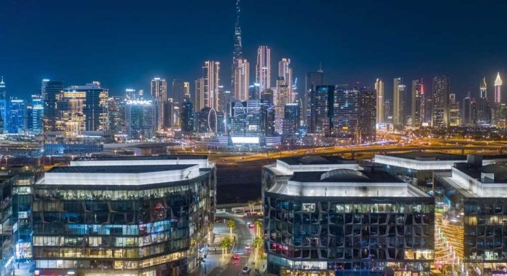 مجموعة تيكوم تحقق إيرادات قياسية بلغت مليار