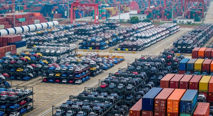 الصين تُصدر سيارات بـ142 مليار دولار 2025