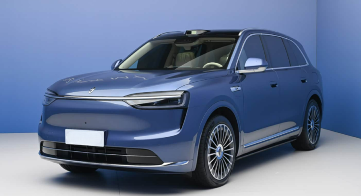 تويوتا تقترب إطلاق أول سيارة كهربائية ببطارية