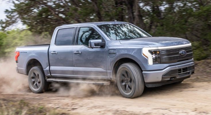 شركات تصنيع السيارات الكهربائية تواجه صعوبات تحقيق