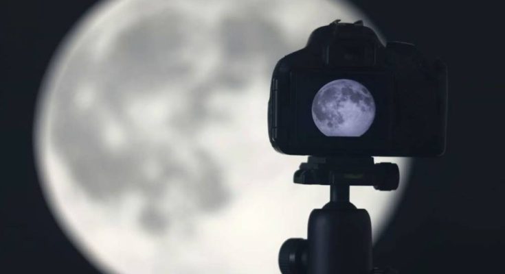 لماذا يختار رواد الفضاء كاميرا عمرها سنوات