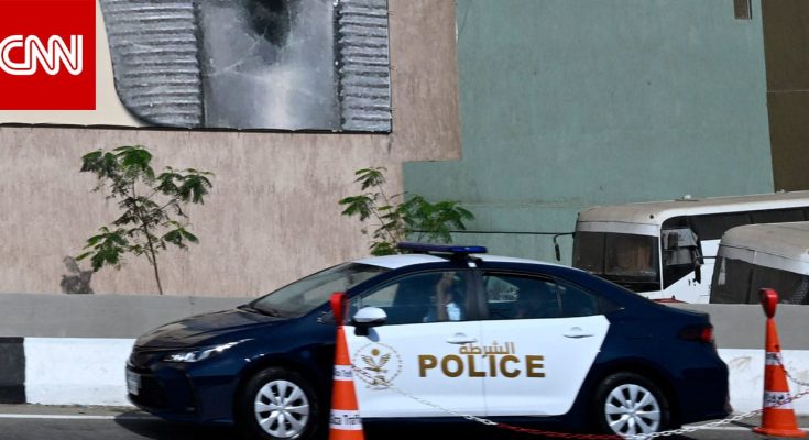 مصر.. فيديو تحطيم سيارة تحمل علم إسرائيل