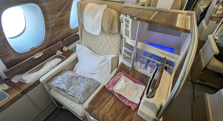 رحلات درجة الأعمال ترفع انبعاثات الطيران: يمكن