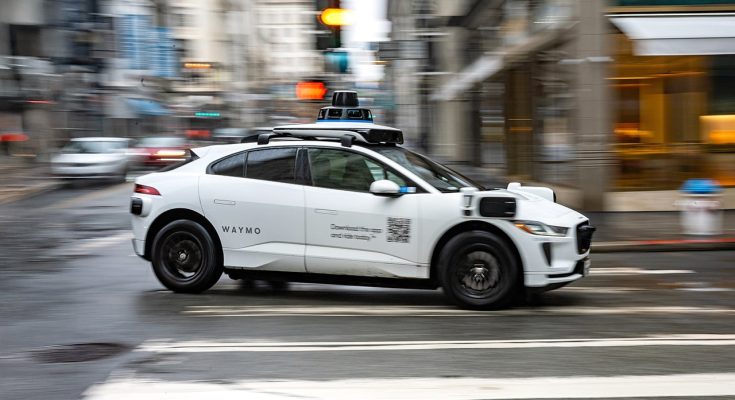 سحبت الحاكمة كاثي هوتشول اقتراحًا لتوسيع نطاق