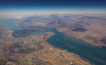 النفط يواجه ارتفاعاً بقيمة دولاراً توقف شريان