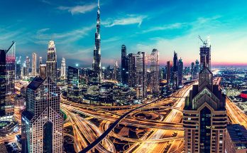 سياح بلا مأوى.. دبي تضع خطاً أحمر