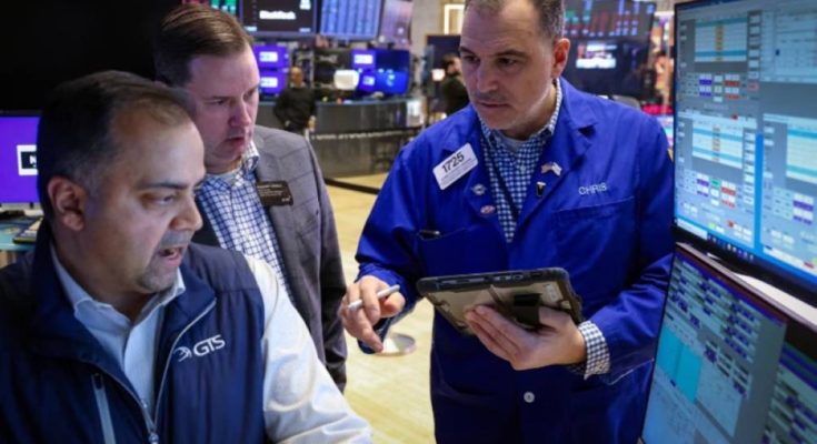 الأحمر يصبغ مؤشرات الأسواق العالمية