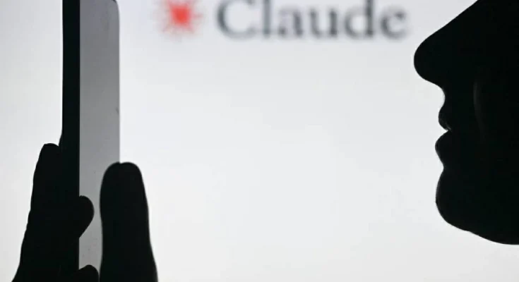 علاقة تعطل نموذج Claude بحملة مقاطعة تشات