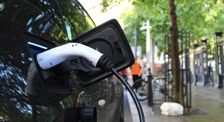 معضلة مناخية: تصمد بطاريات السيارات الكهربائية للحرارة