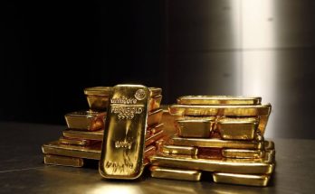 الذهب يتحول للانخفاض بضغط ارتفاع الدولار