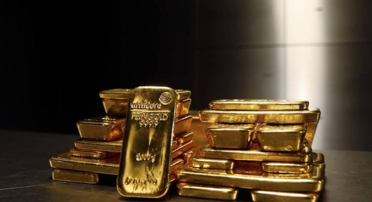 الذهب يتحول للانخفاض بضغط ارتفاع الدولار